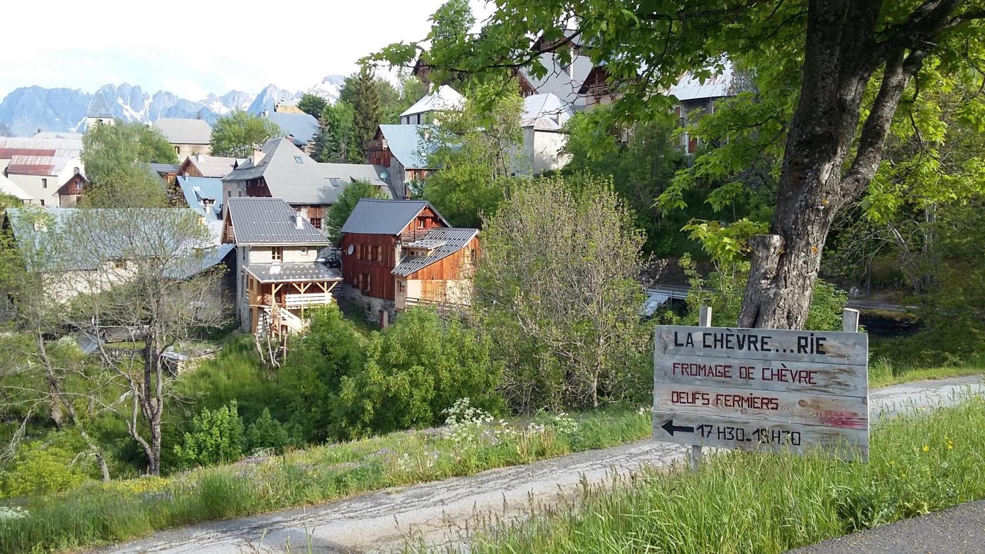 Chalet La Cachette Cyclists & Skiers Le Bourg-dʼOisans Zewnętrze zdjęcie
