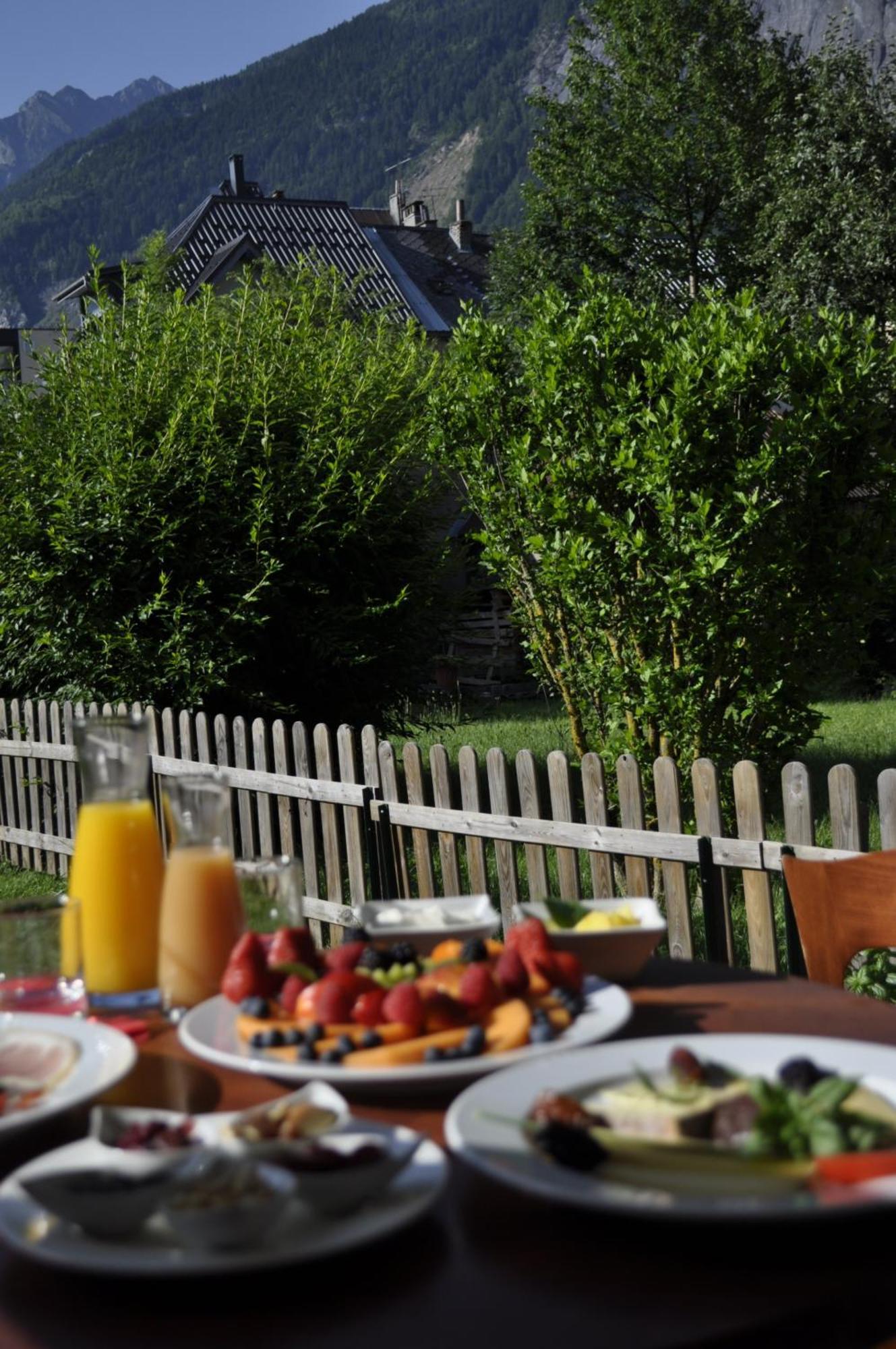 Chalet La Cachette Cyclists & Skiers Le Bourg-dʼOisans Zewnętrze zdjęcie