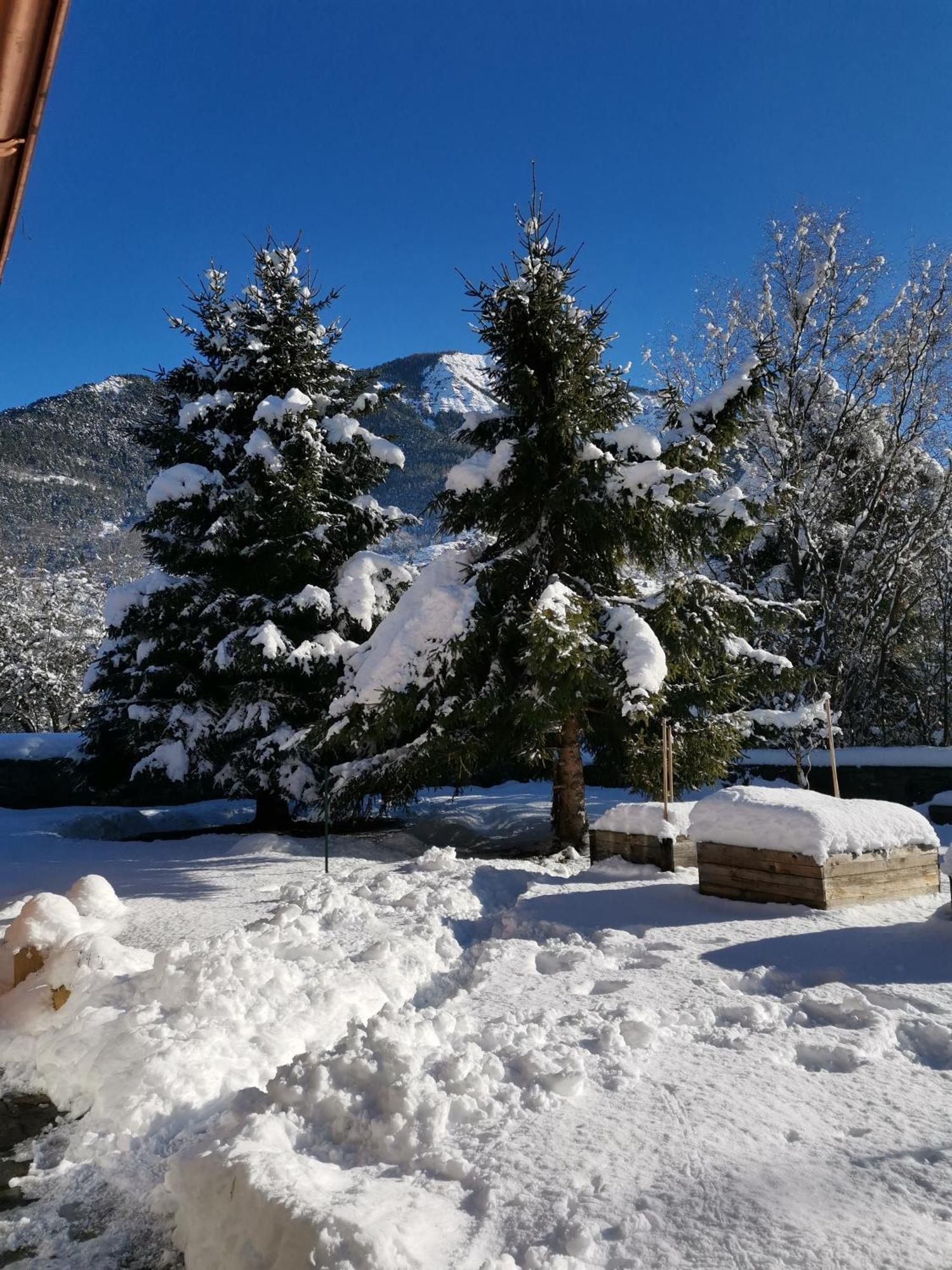 Chalet La Cachette Cyclists & Skiers Le Bourg-dʼOisans Zewnętrze zdjęcie